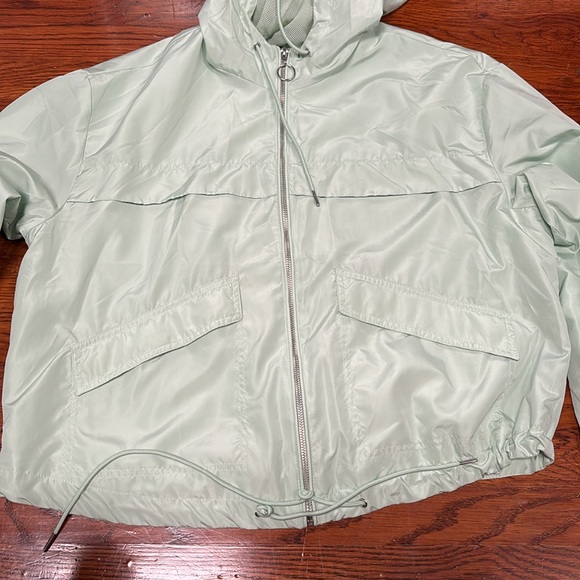 Light weight jacket - Picture 2 of 5